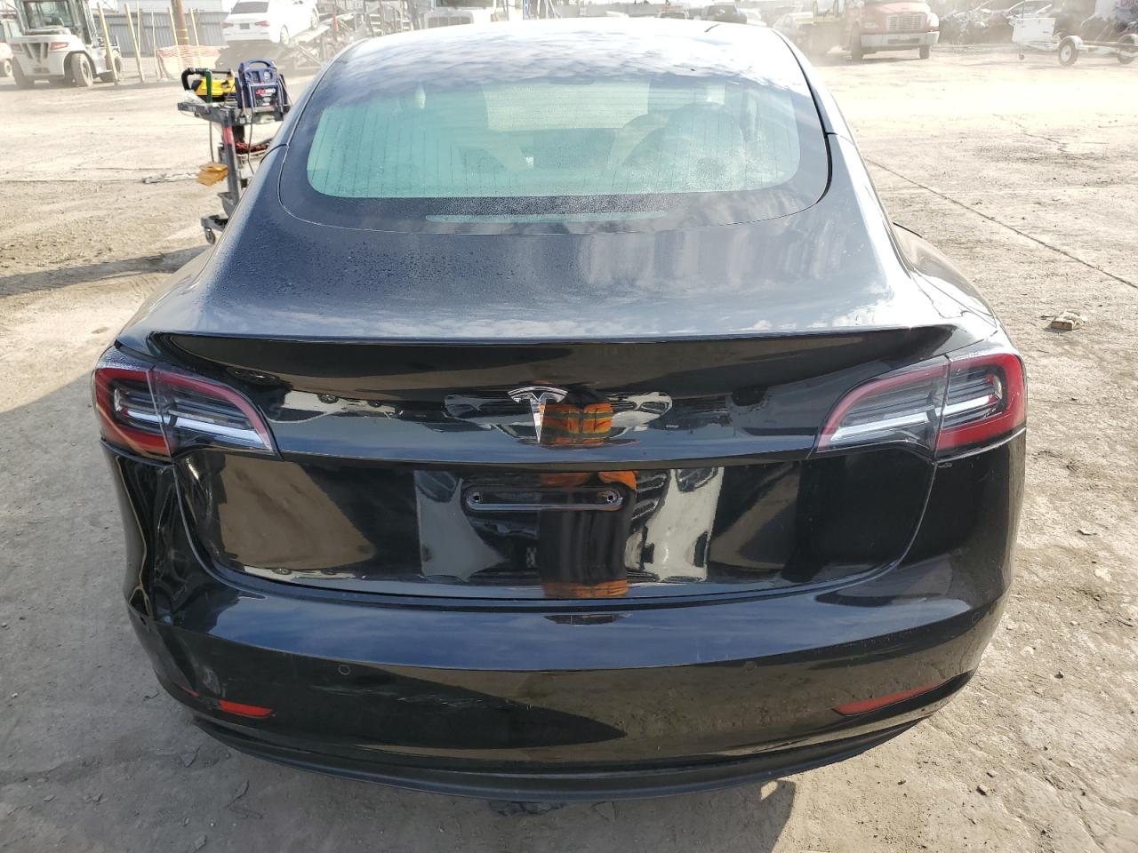 2019 Tesla Model 3 VIN: 5YJ3E1EA6KF301575 Lot: 82647004