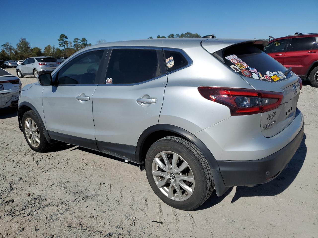2021 Nissan Rogue - Image 2