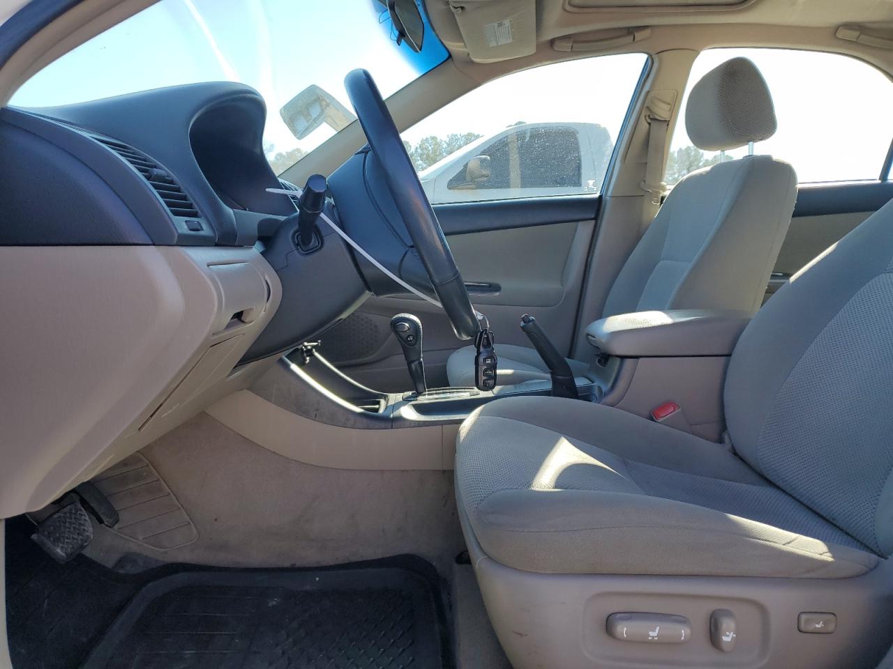 2004 Toyota Camry - Image 7