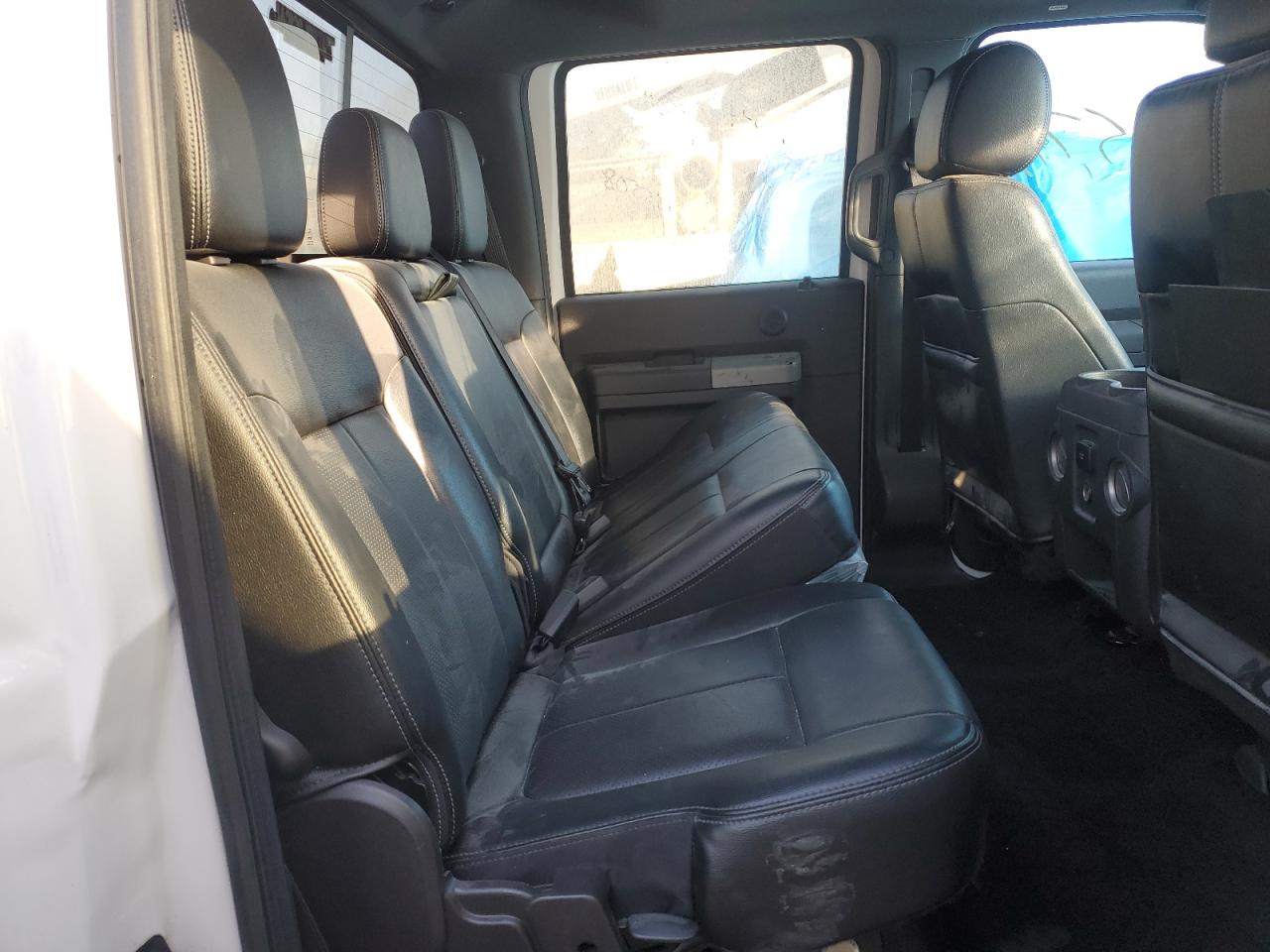 2016 Ford F350 - Image 10