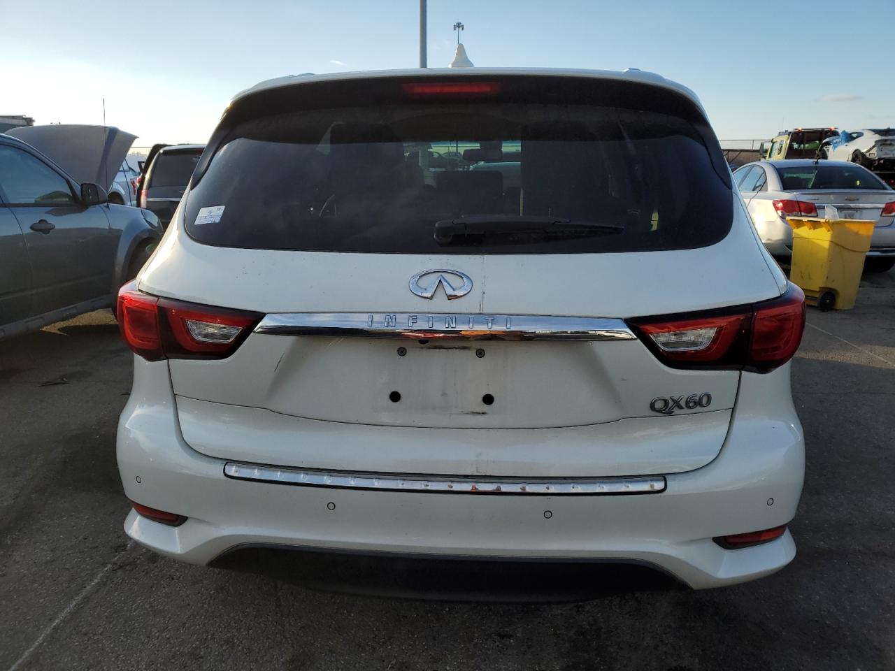 VIN 5N1AL0MMXGC509509 2016 INFINITI QX60 no.6