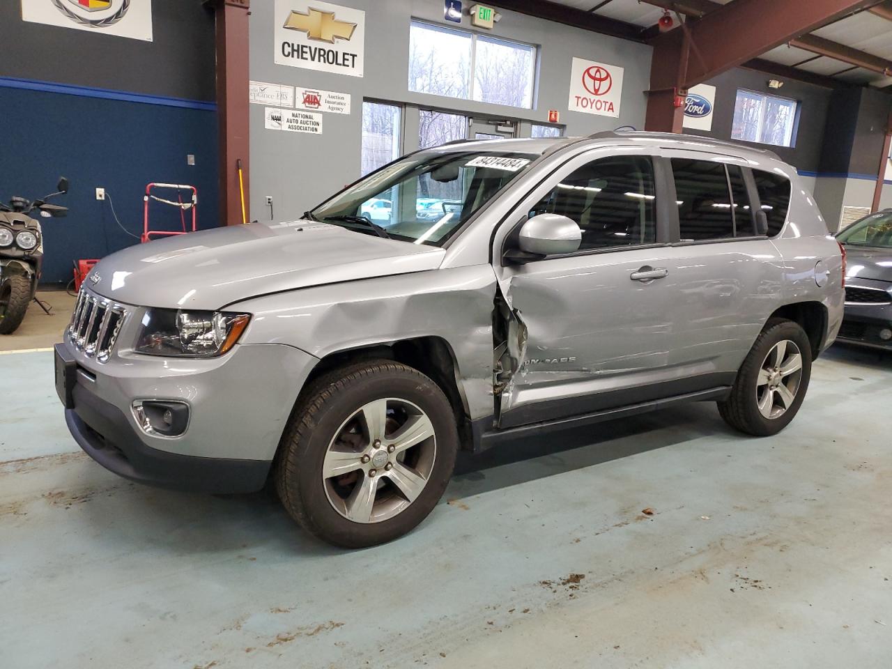 VIN 1C4NJDEB7GD809437 2016 JEEP COMPASS no.1