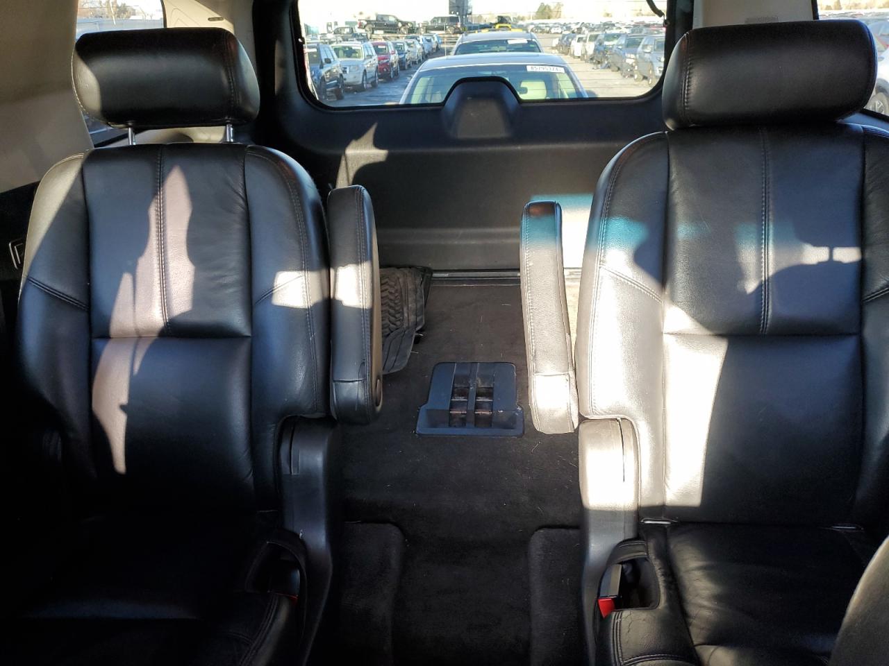 2007 GMC Yukon - Image 10