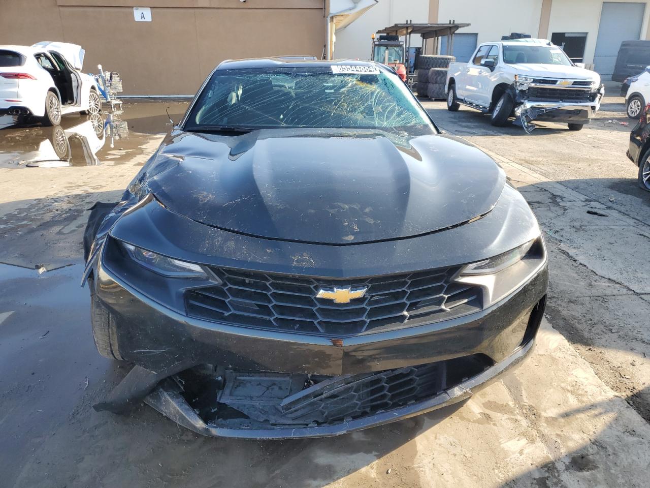 2023 Chevrolet Camaro - Image 5