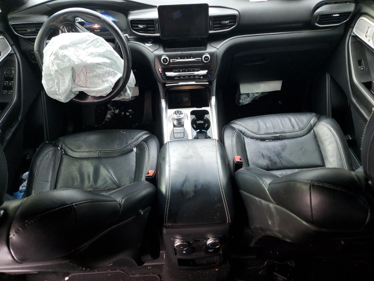2020 Ford Explorer - Image 8