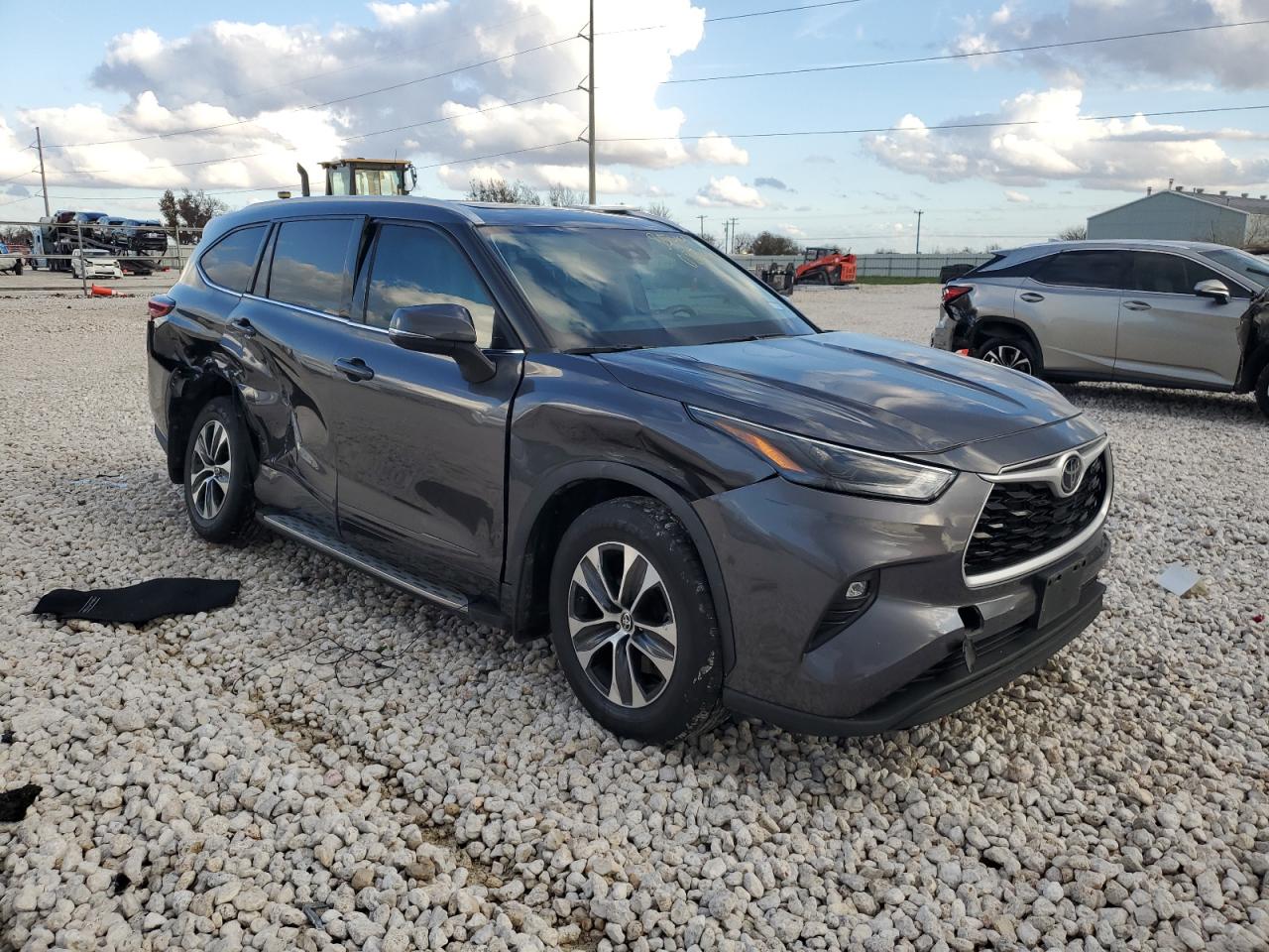 2022 Toyota Highlander - Image 4