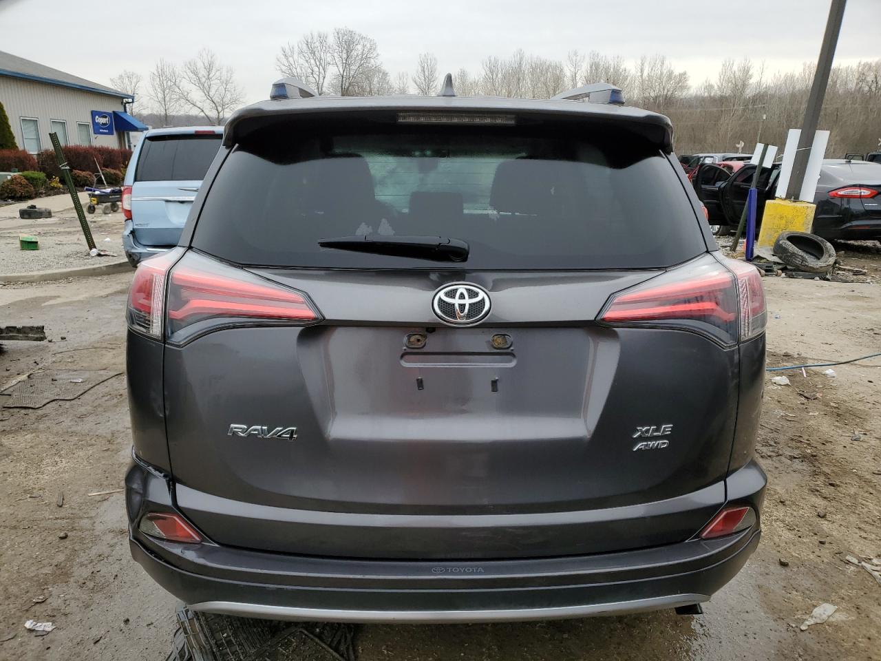 2017 Toyota RAV 4 - Image 6