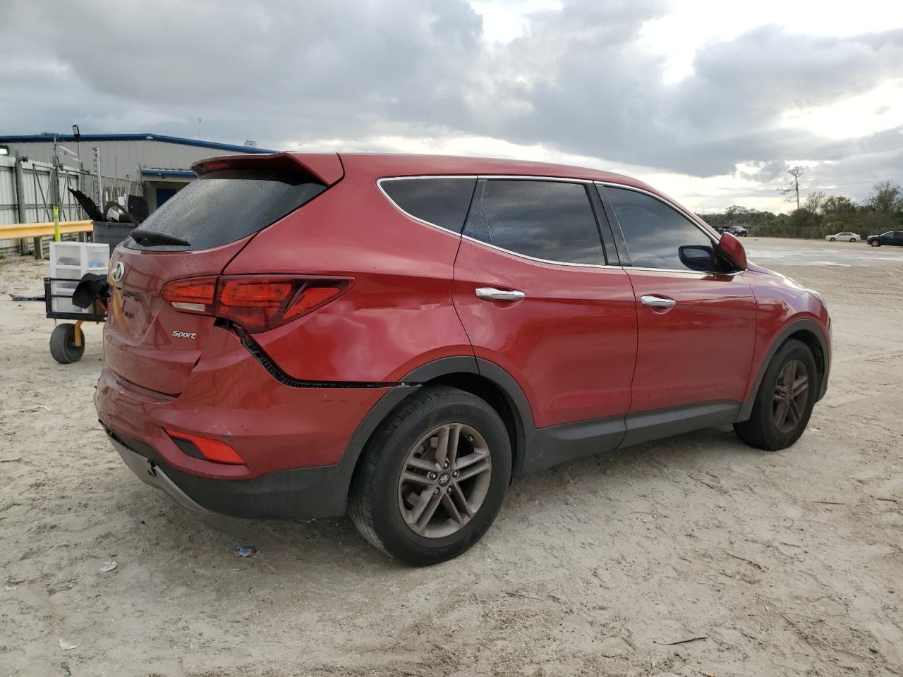 VIN 5XYZT3LB8HG382569 2017 HYUNDAI SANTA FE no.3