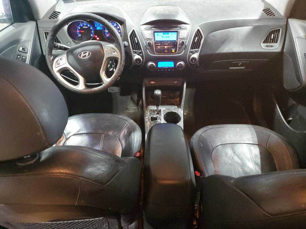 2011 Hyundai Tucson - Image 8