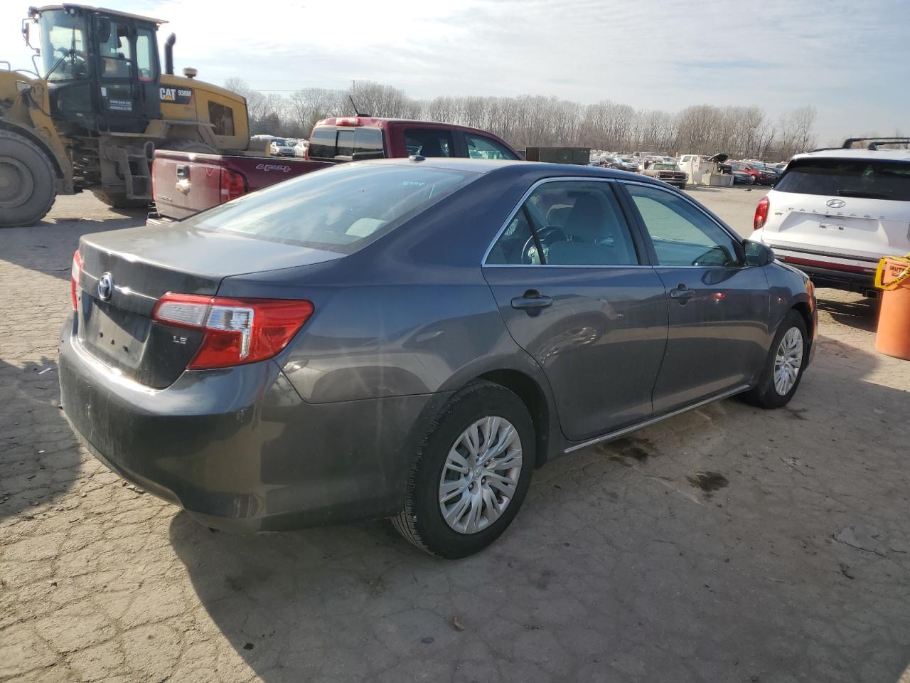 VIN 4T4BF1FKXER375658 2014 TOYOTA CAMRY no.3