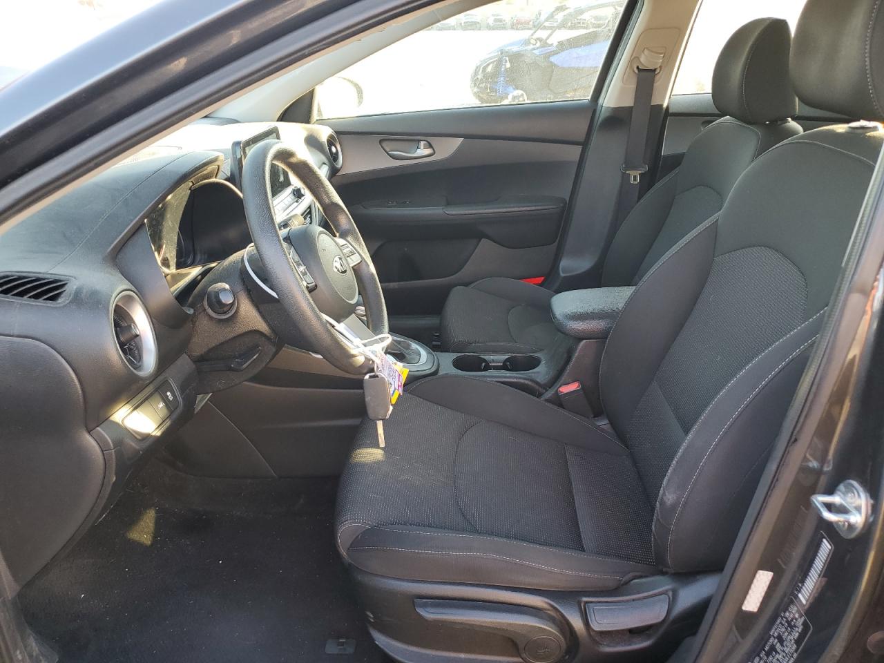 2020 Kia Forte - Image 7