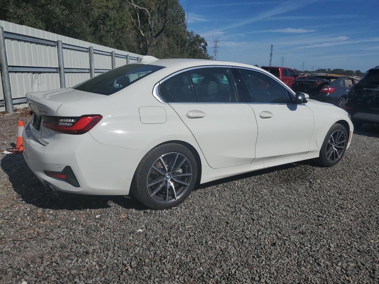 VIN 3MW5R1J56K8B01545 2019 BMW 3 SERIES no.3