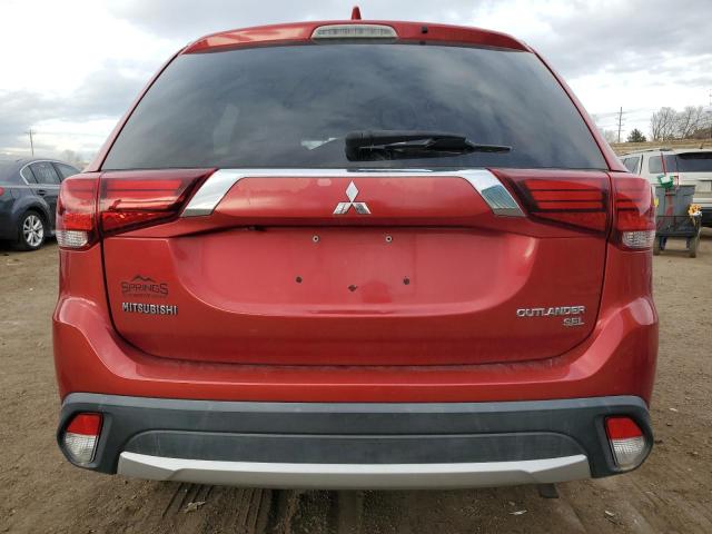  MITSUBISHI OUTLANDER 2018 Красный