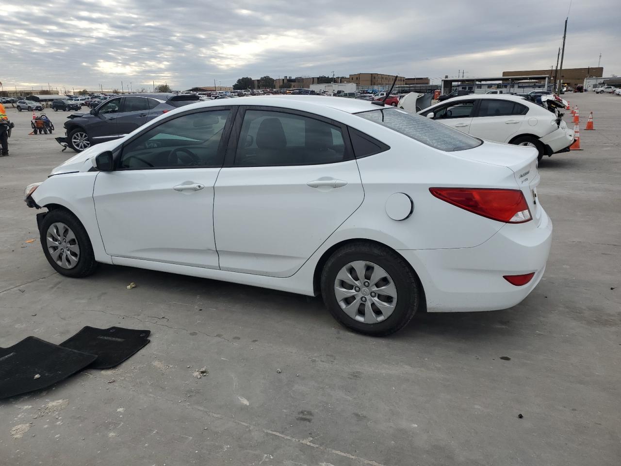 VIN KMHCT4AE5GU151288 2016 HYUNDAI ACCENT no.2