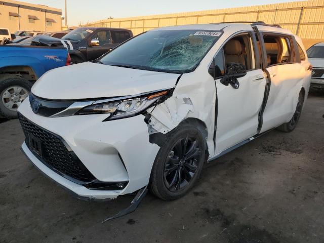 2023 Toyota Sienna Xse