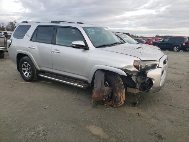  TOYOTA 4RUNNER 2018 Srebrny