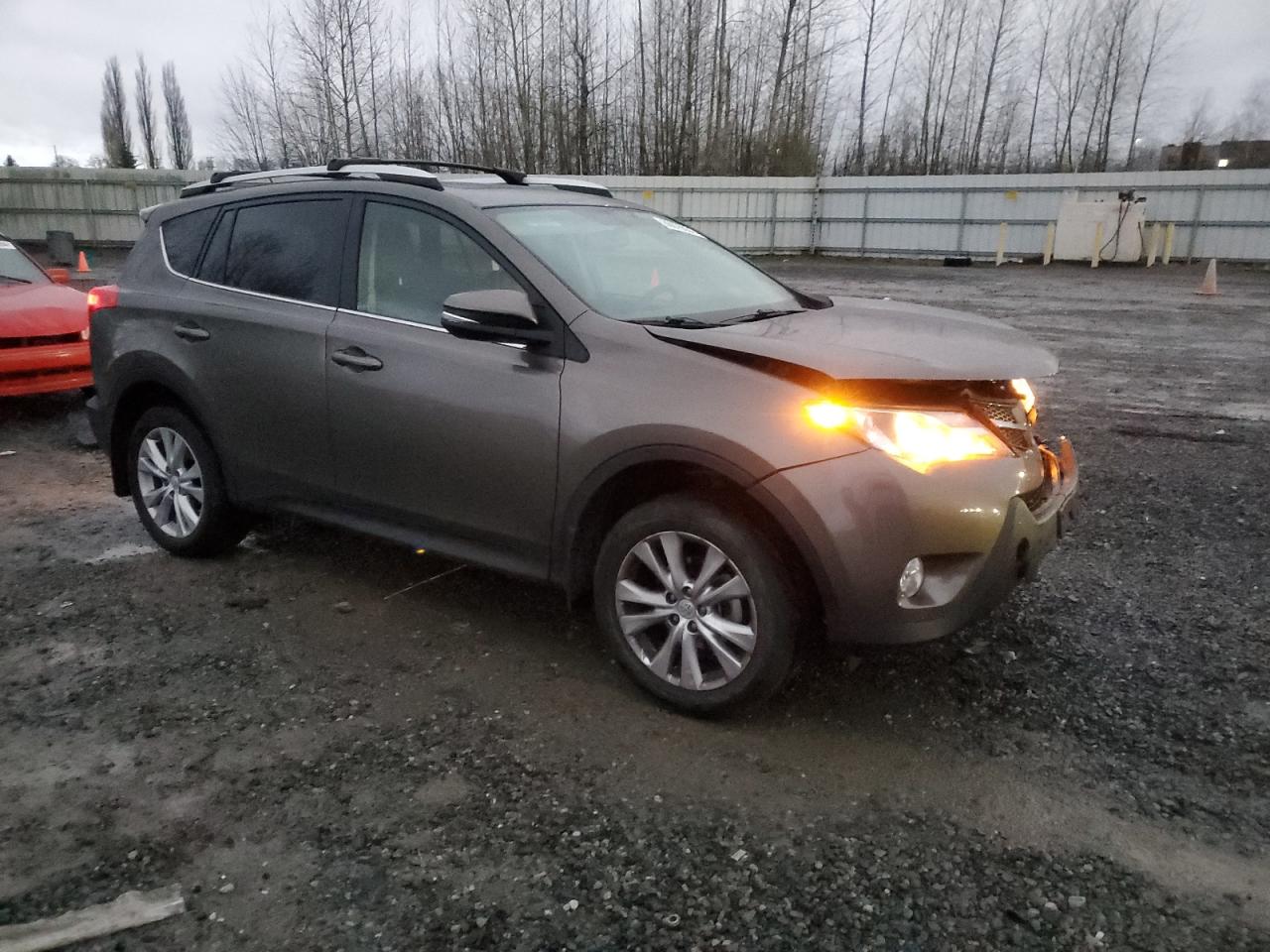 VIN JTMDFREV3FD169018 2015 TOYOTA RAV4 no.4