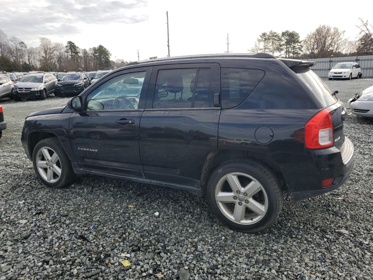 VIN 1C4NJDCB8DD271913 2013 JEEP COMPASS no.2