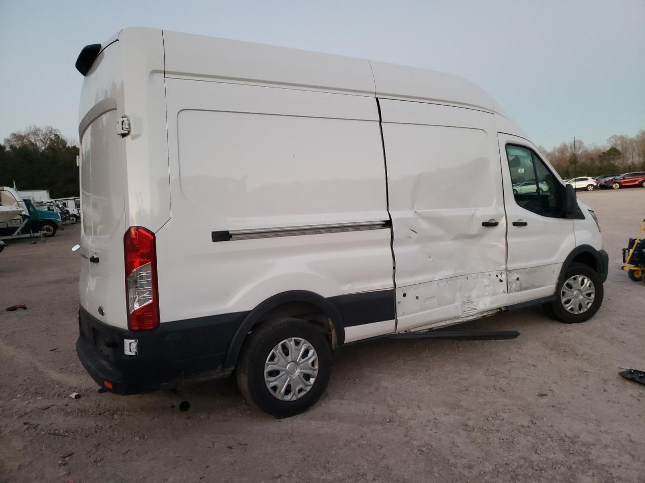 VIN 1FTBR1X82PKB31672 2023 FORD TRANSIT no.3