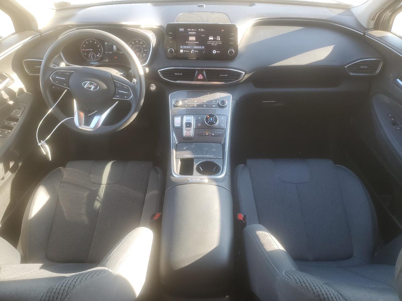 2022 Hyundai Santa Fe - Image 8