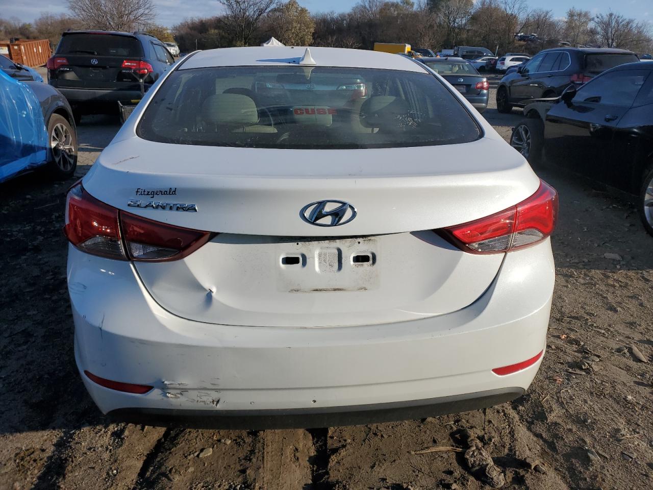 2015 Hyundai Elantra - Image 6