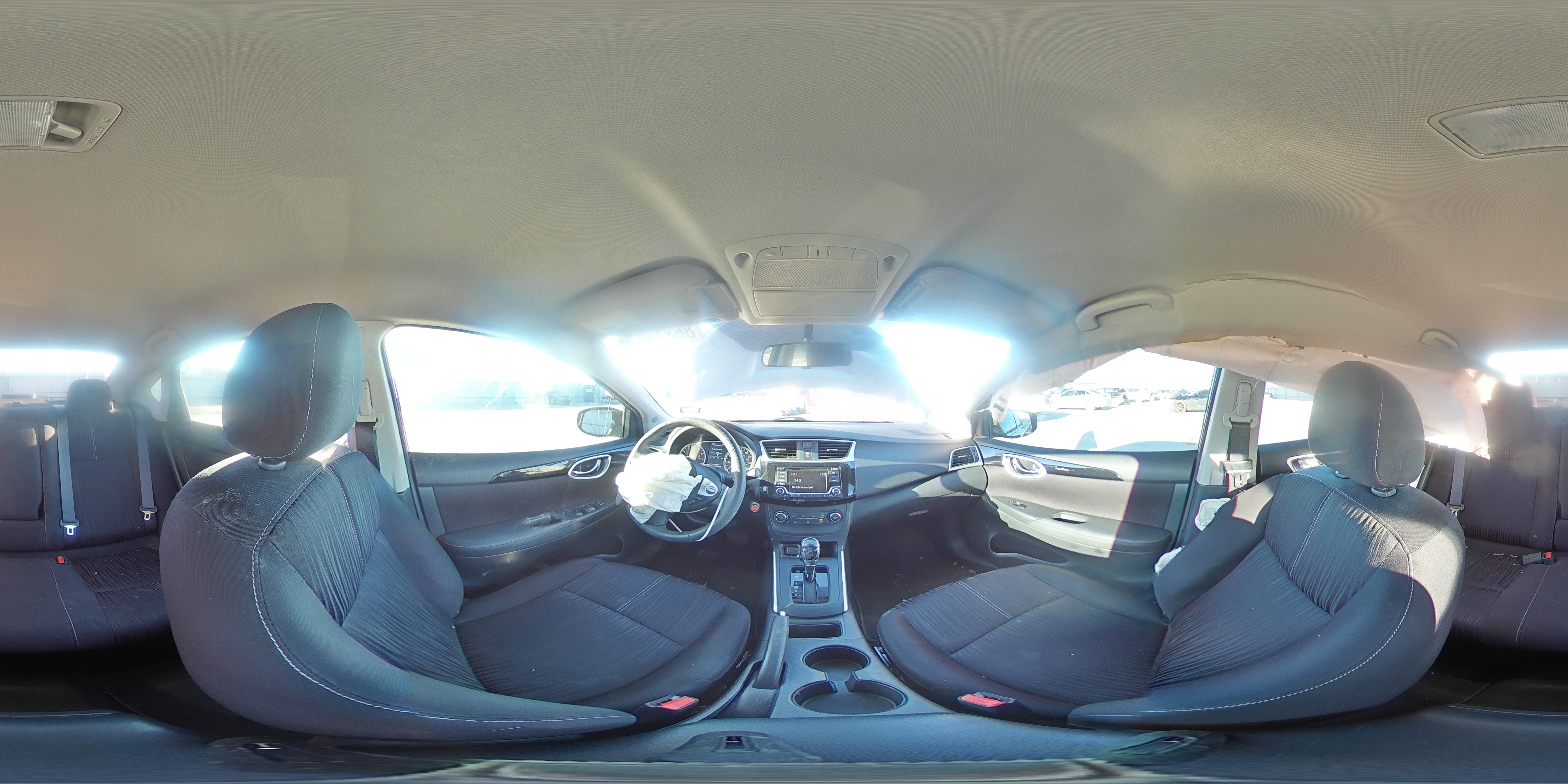 2016 Nissan Sentra - Image 13