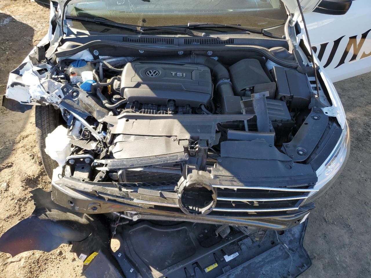 2016 Volkswagen Jetta - Image 11