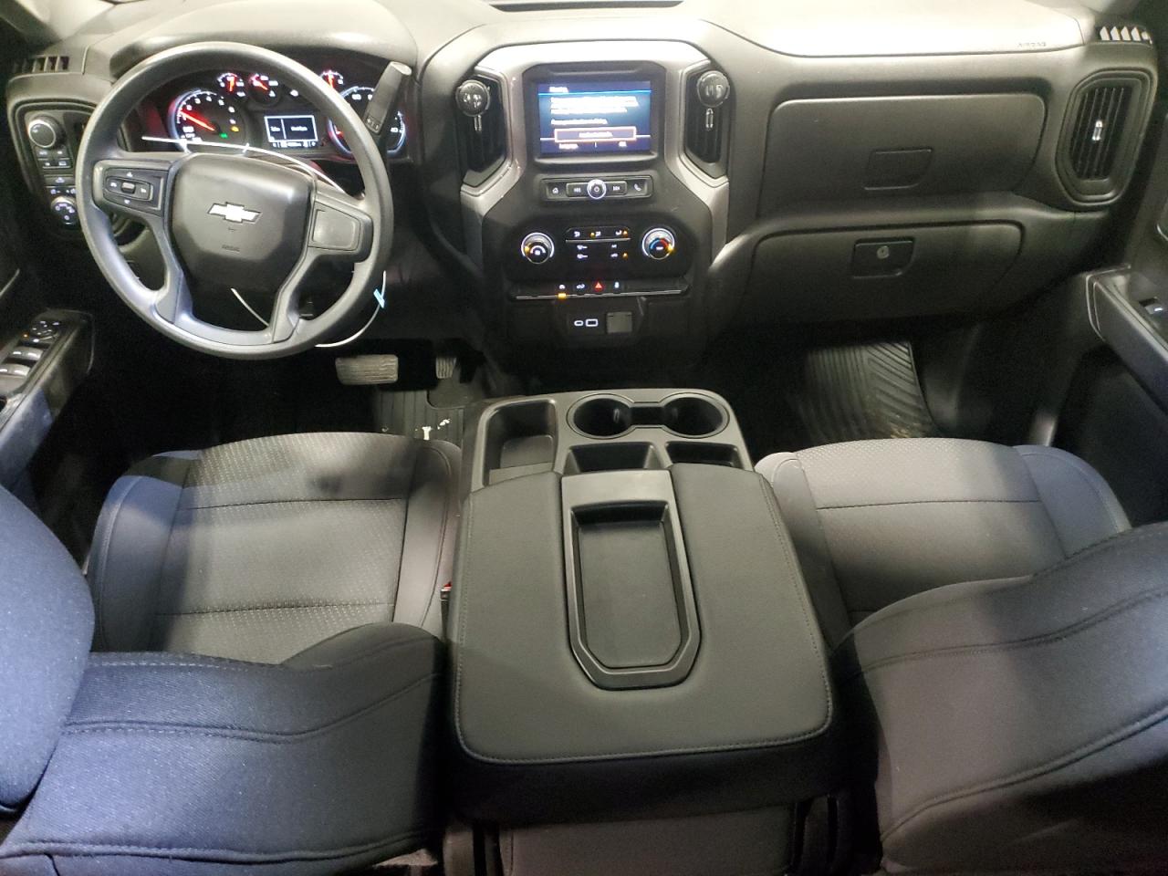 2022 Chevrolet Silverado - Image 8