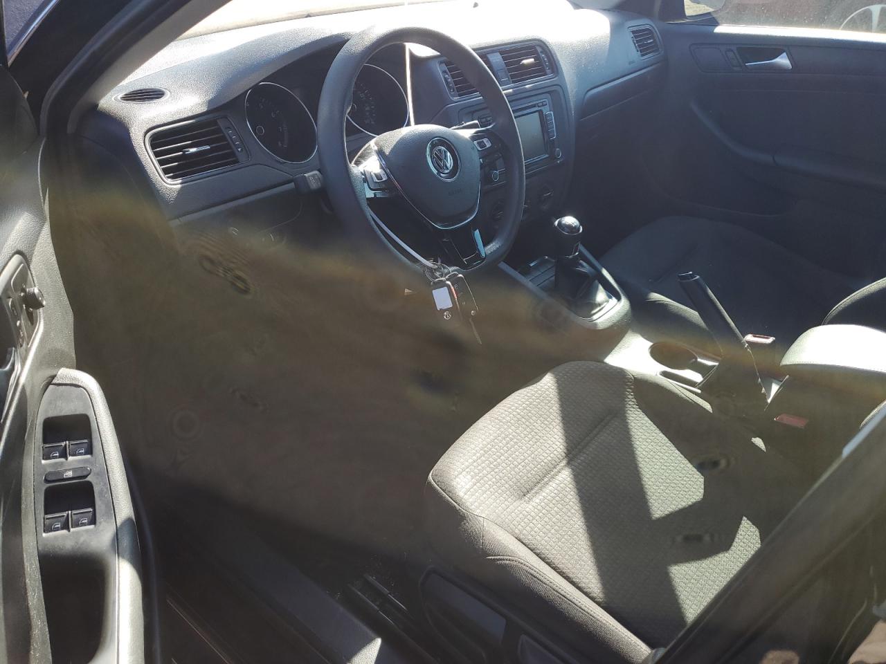 2015 Volkswagen Jetta - Image 8