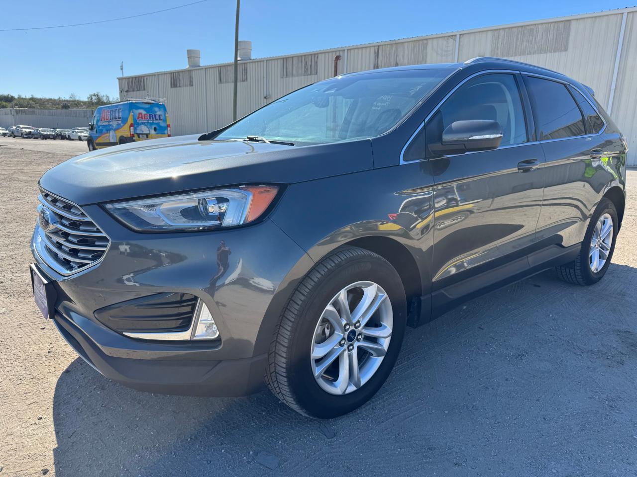 2019 Ford Edge - Image 2
