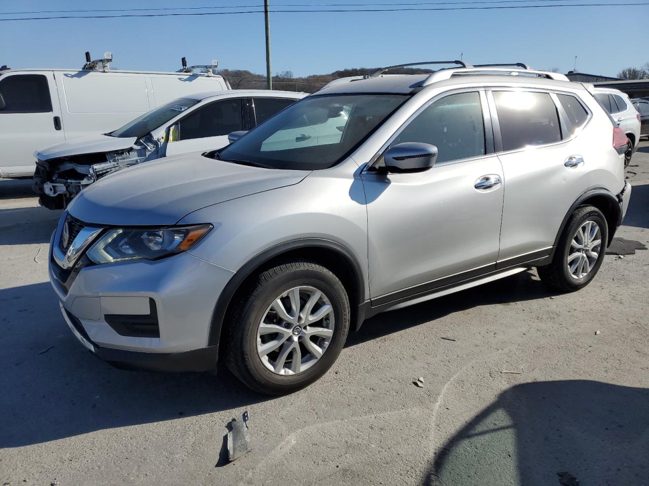 2018 Nissan Rogue - Image 1