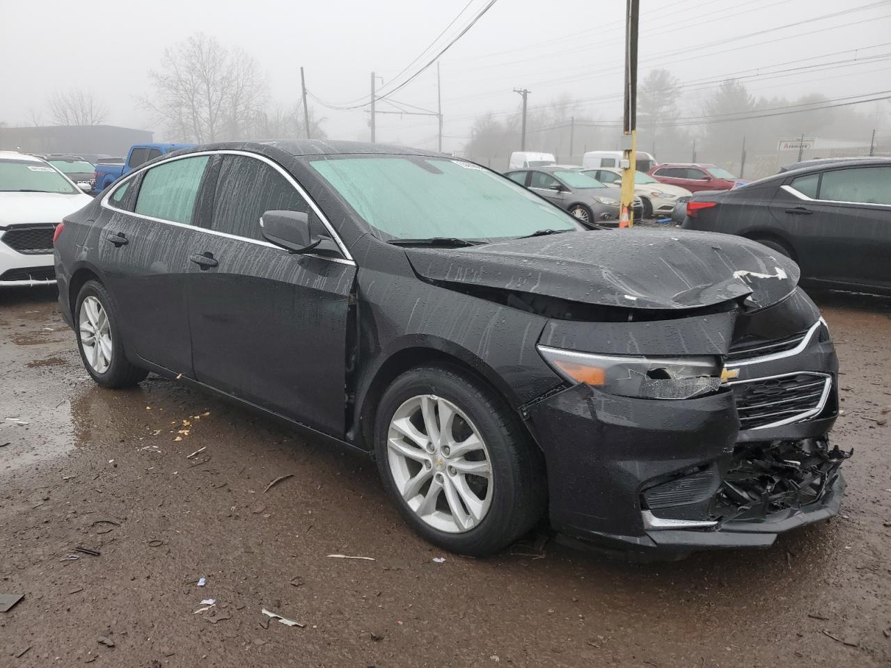 2017 Chevrolet Malibu - Image 4