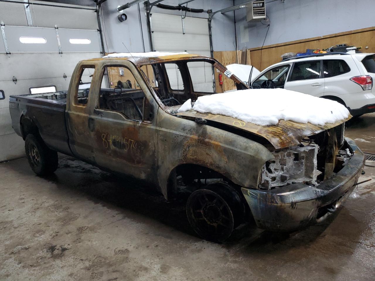 2001 Ford F250 - Image 4