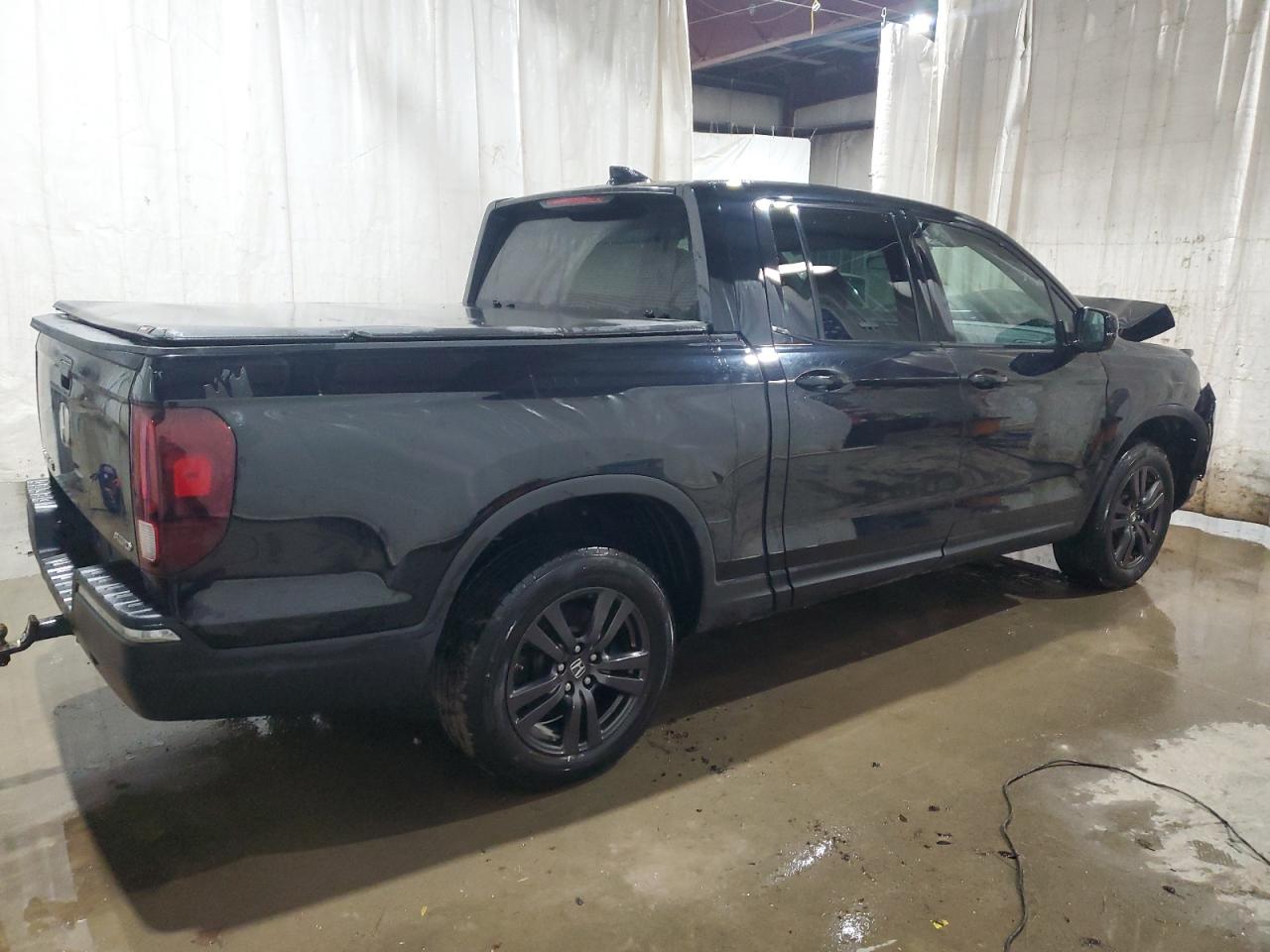 2019 Honda Ridgeline - Image 3