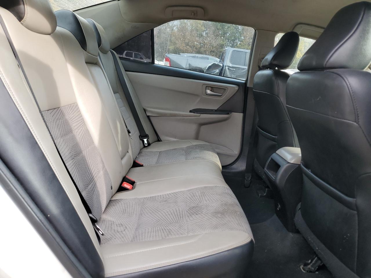 2017 Toyota Camry - Image 10