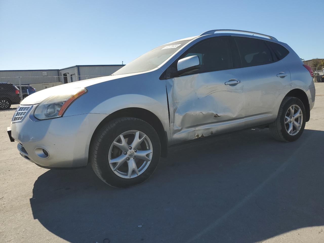 2009 Nissan Rogue - Image 1