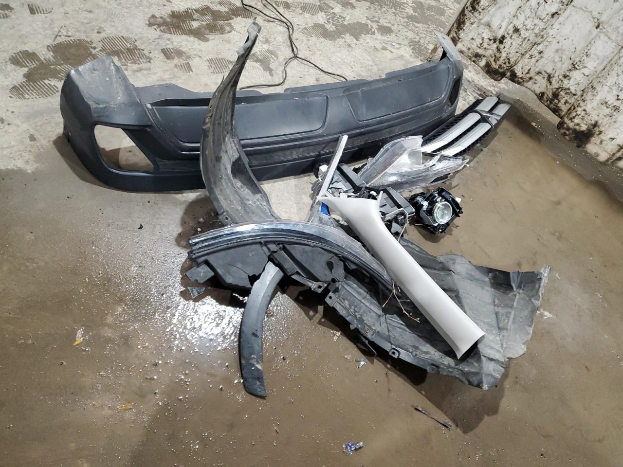 2019 Mitsubishi Eclipse - Image 13