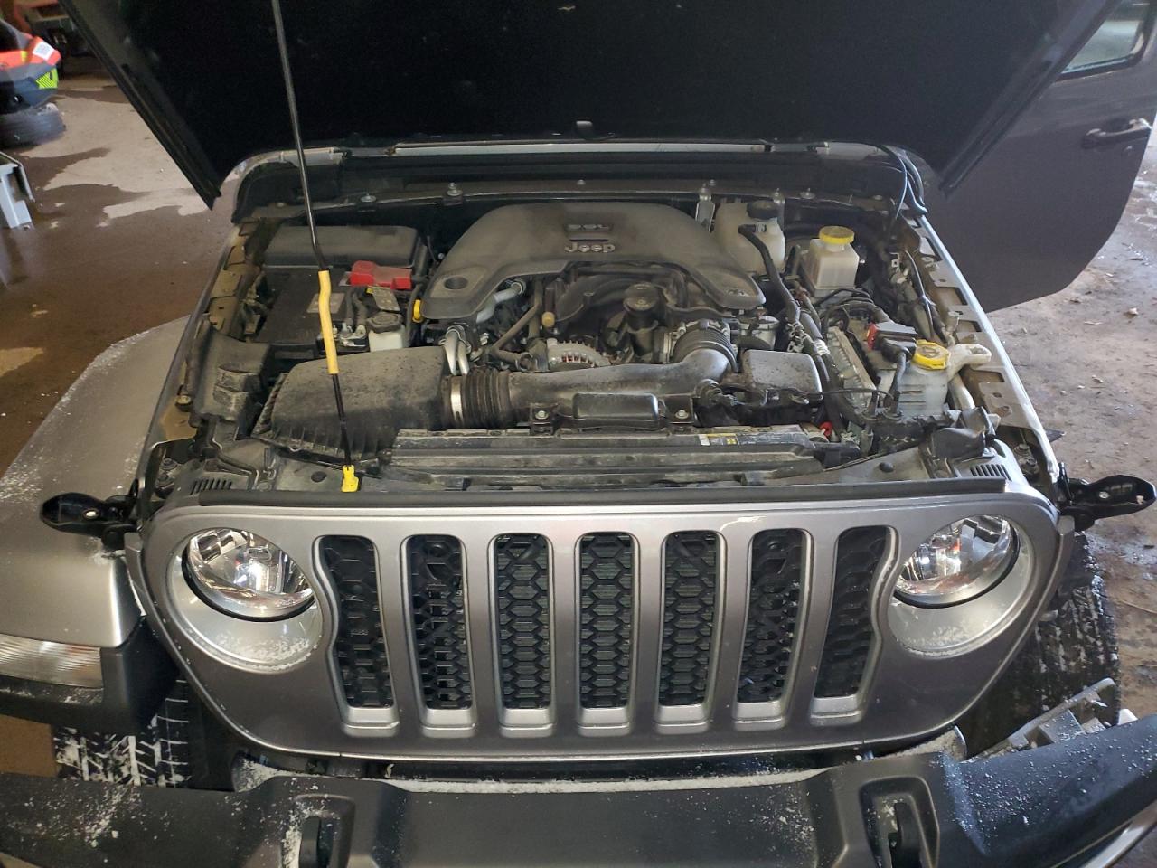2020 Jeep Gladiator - Image 11