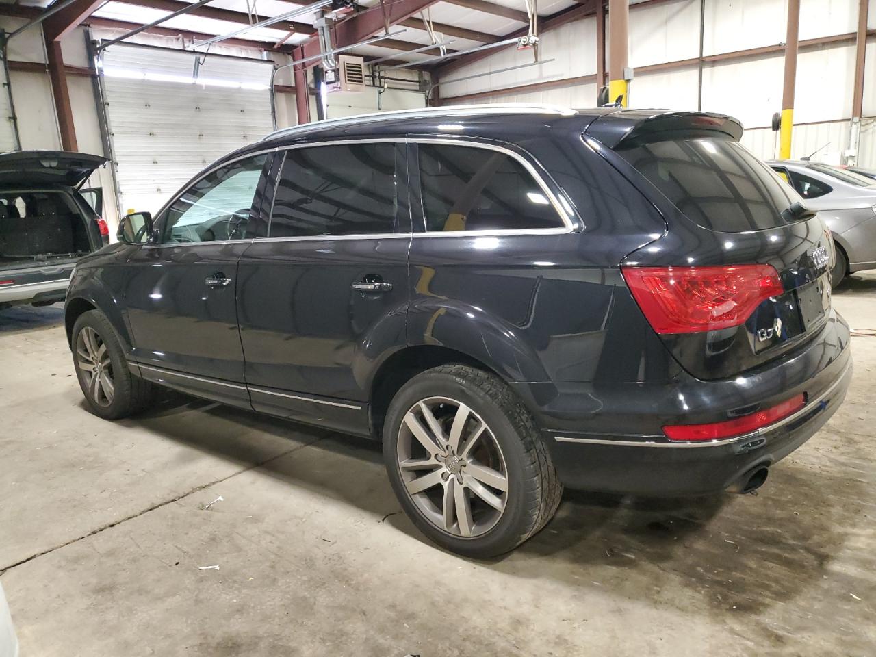 2015 Audi Q7 - Image 2
