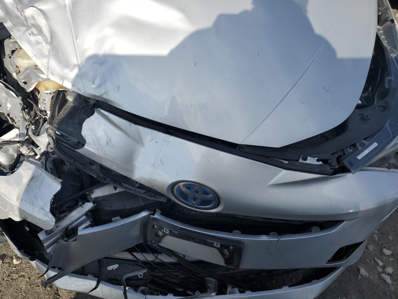 2018 Toyota Prius - Image 11