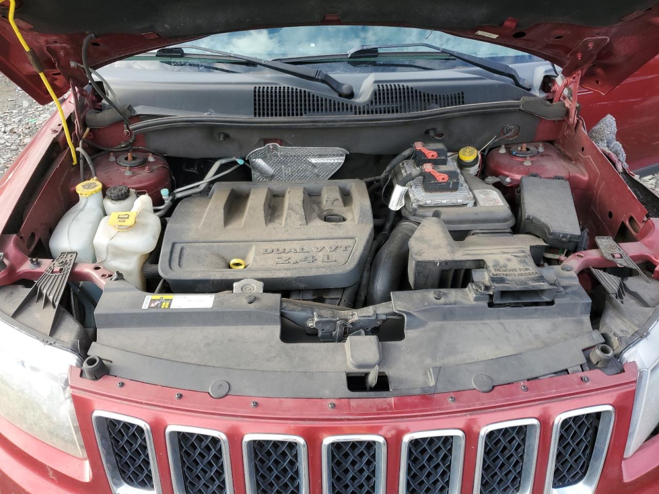 2016 Jeep Compass - Image 12