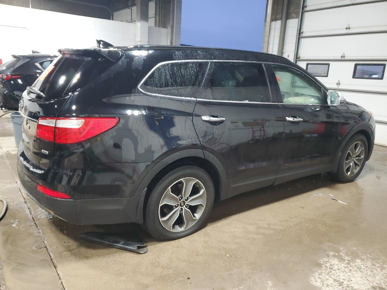 2014 Hyundai Santa Fe - Image 3