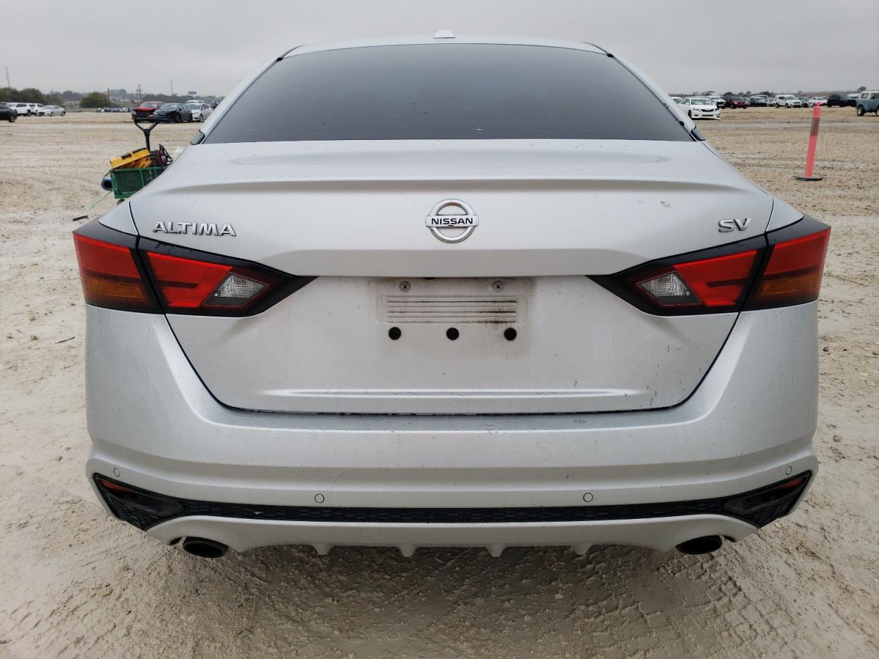 2020 Nissan Altima - Image 6
