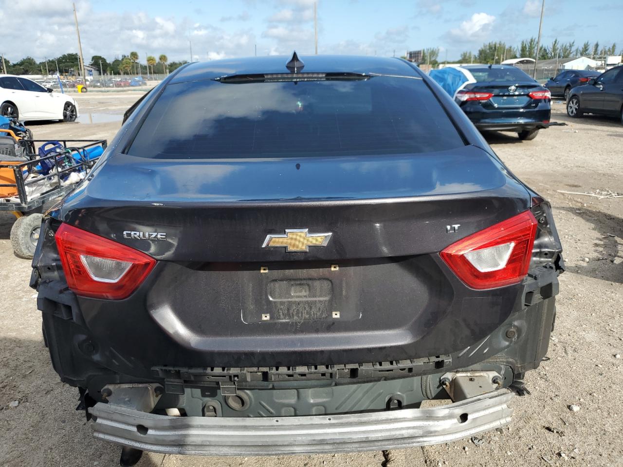2017 Chevrolet Cruze - Image 6