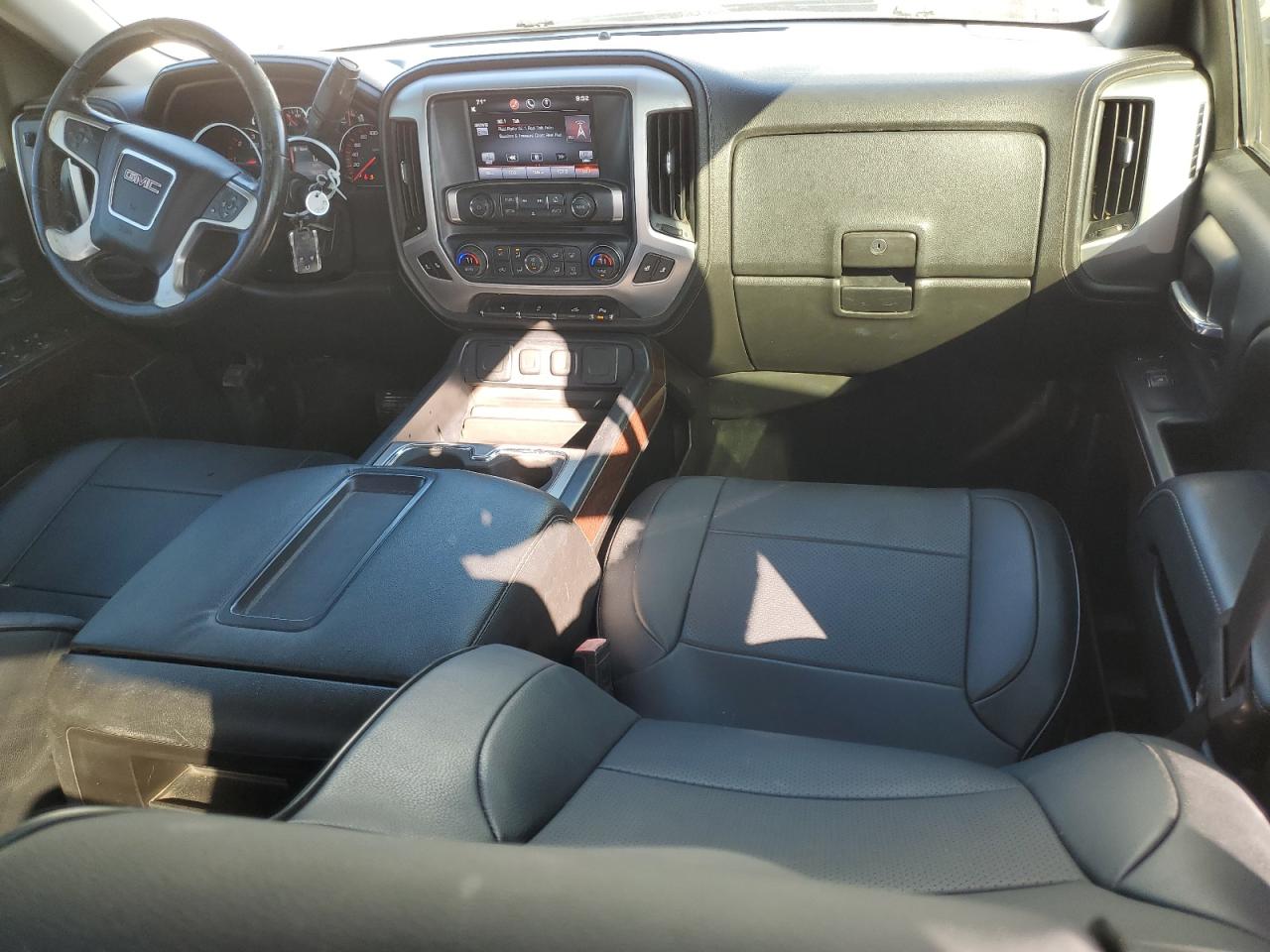 2015 GMC Sierra - Image 8