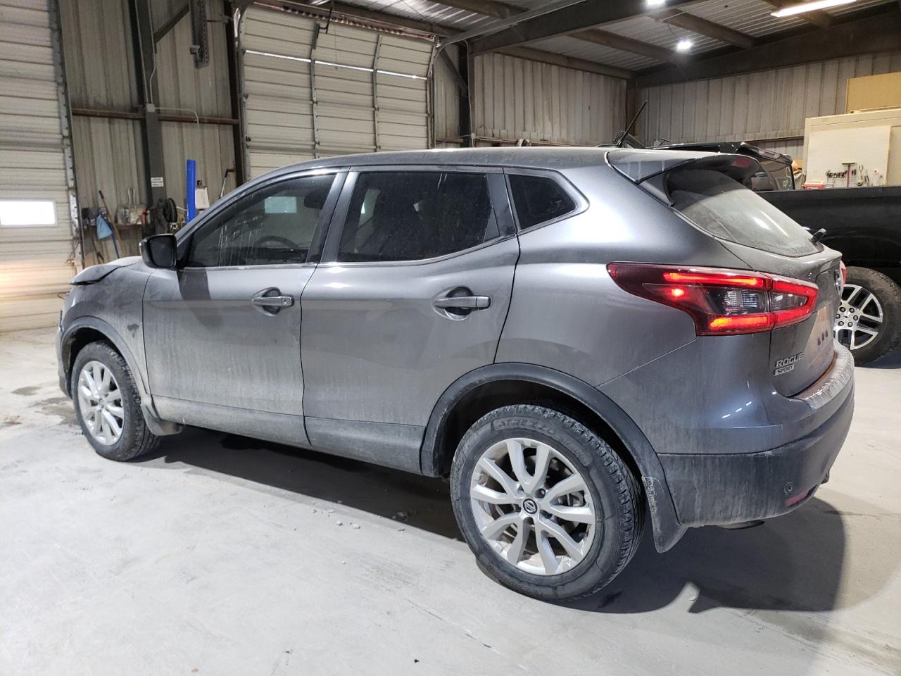2020 Nissan Rogue - Image 2
