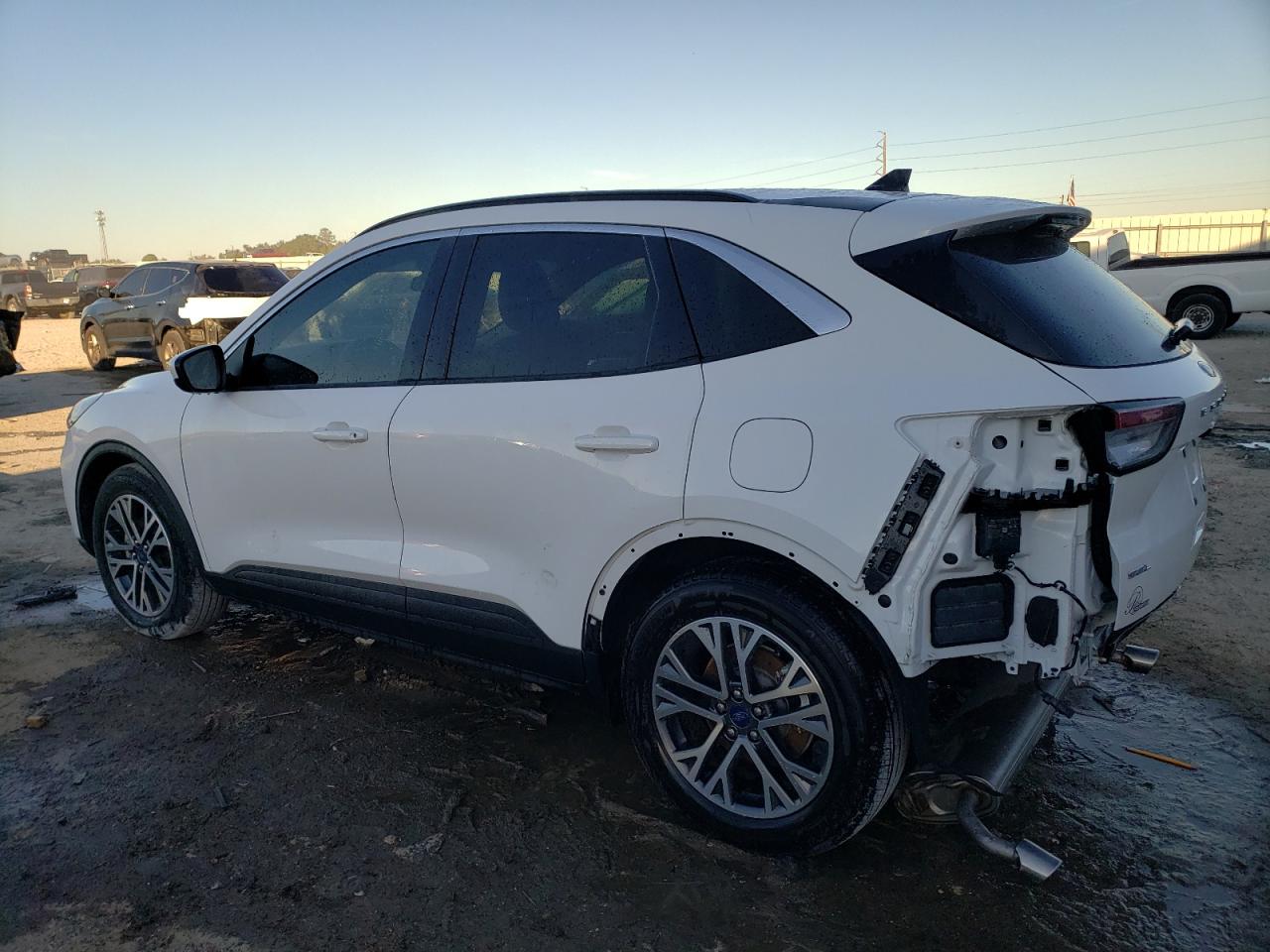 2020 Ford Escape - Image 2