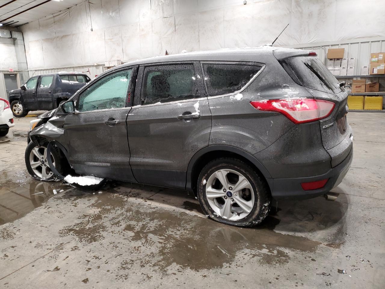 VIN 1FMCU0G74FUA35786 2015 FORD ESCAPE no.2