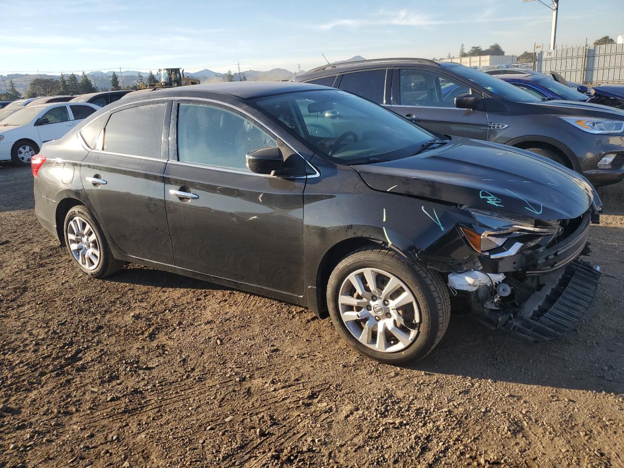 VIN 3N1AB7APXKY325205 2019 NISSAN SENTRA no.4