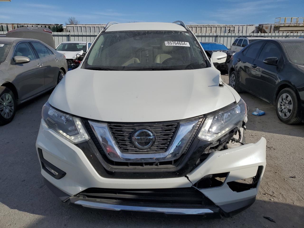 2020 Nissan Rogue - Image 5